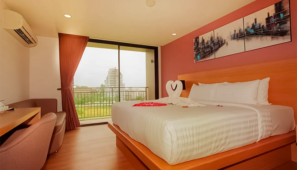 هتل نیو اسکوئر پتونگ پوکت